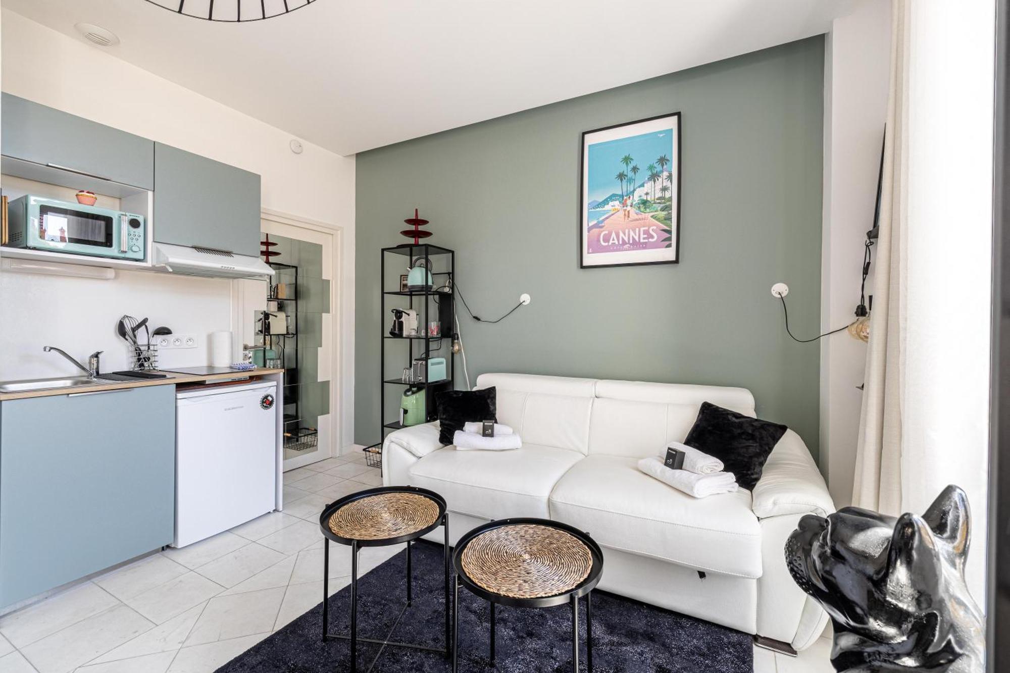 Appartamento Private - Small For Two At 5 Minutes From Croisette *