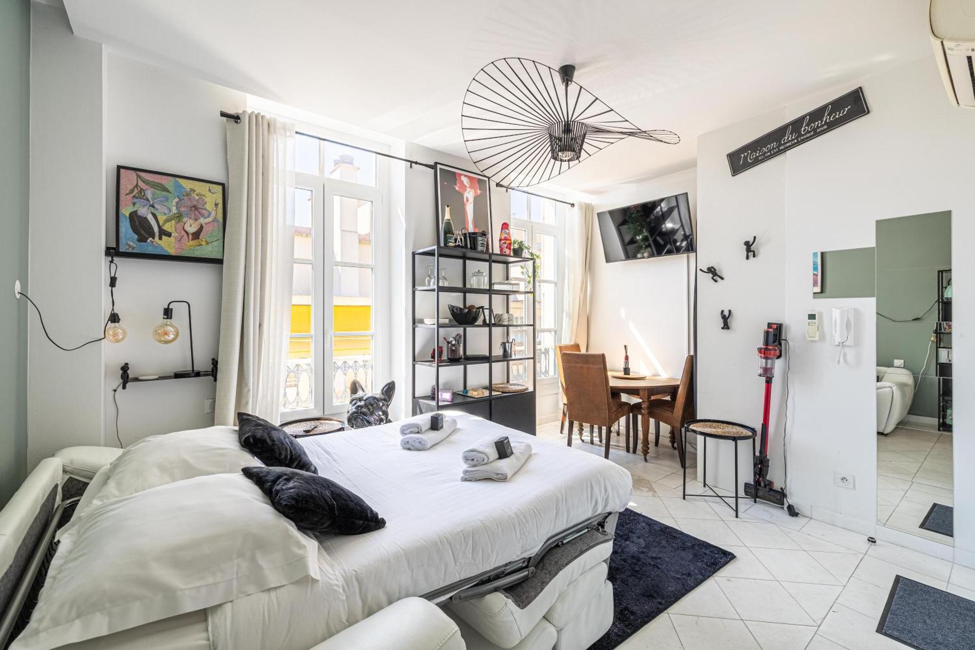 Private - Small For Two At 5 Minutes From Croisette * Cannes